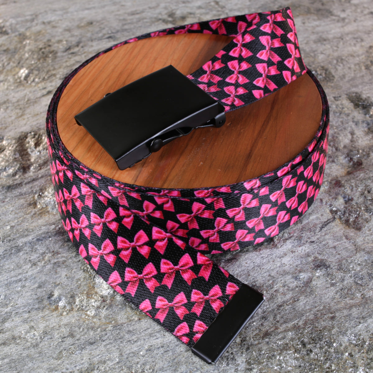 Pink Bow Belt – Pink on Black