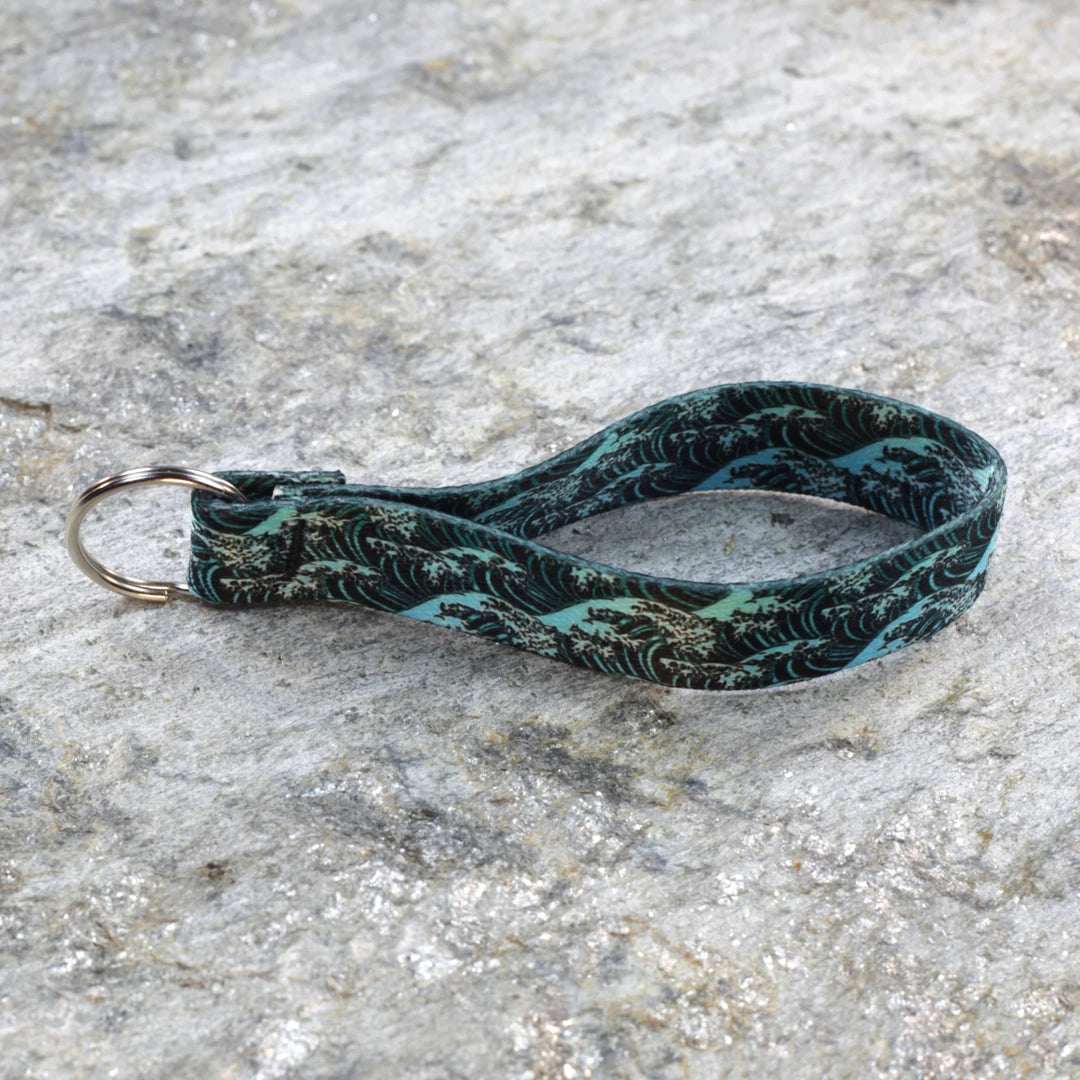 Nature Inspired Keychain Wristlet – Outdoor Style Key Wrist Strap for Keys & Bags