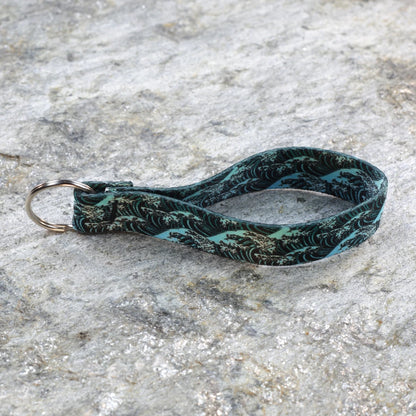 Nature Inspired Keychain Wristlet – Outdoor Style Key Wrist Strap for Keys & Bags