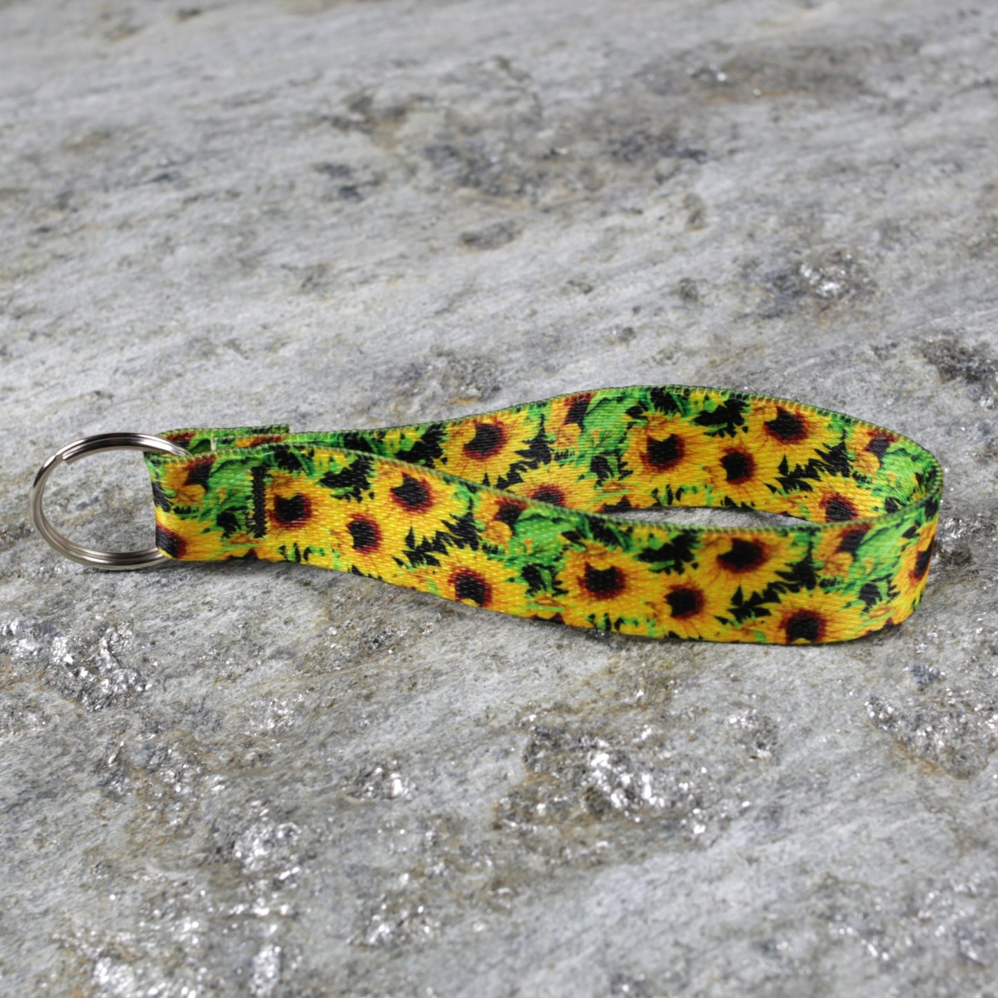 Floral Keychain Wristlet – Bright, Stylish Wrist Strap for Keys & Bags