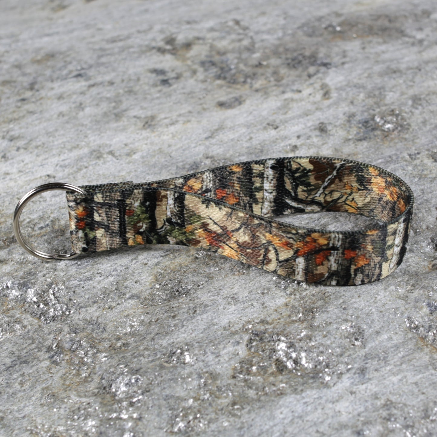 Camo Keychain Wristlet – Rugged Style Wrist Strap for Keys & Bags