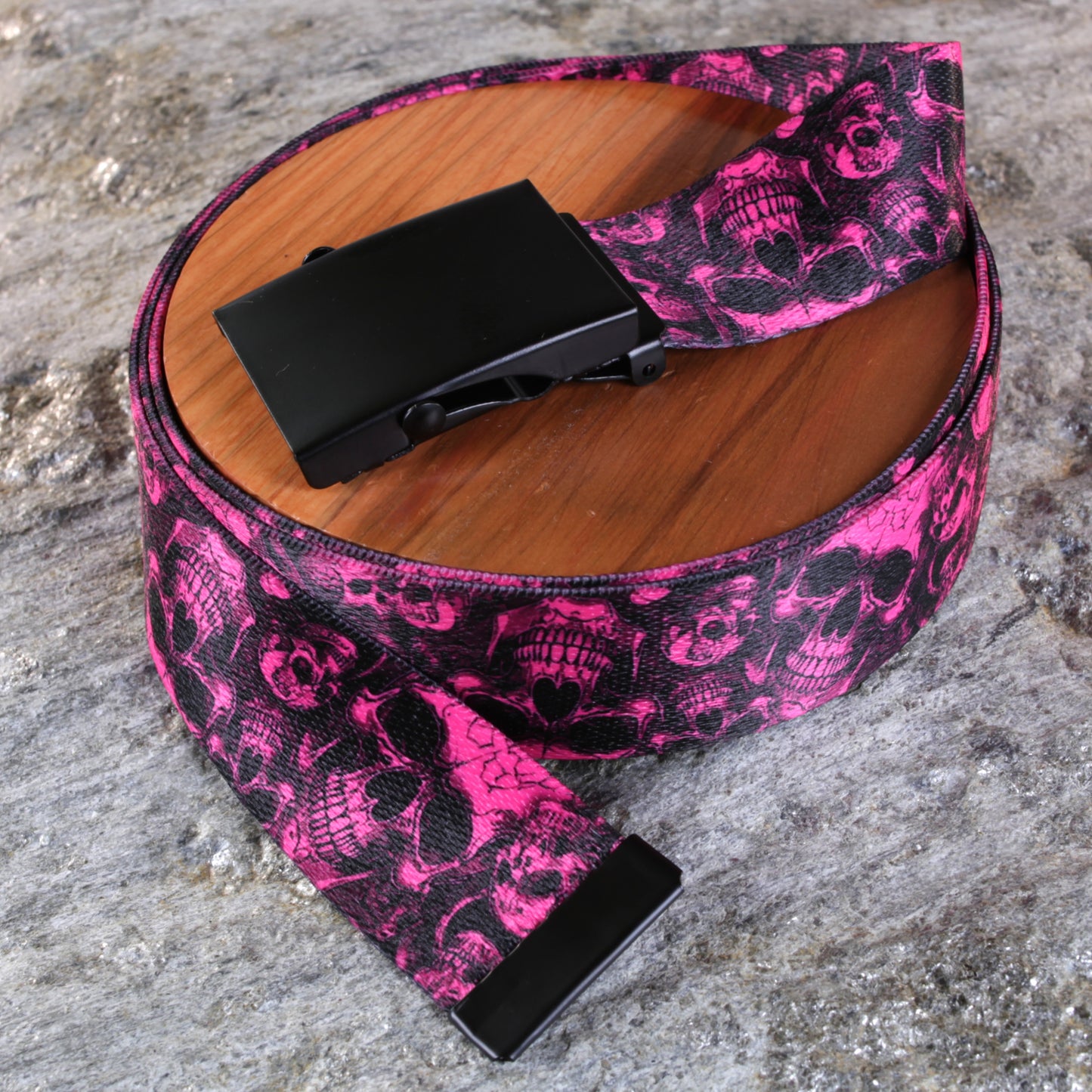 1.5" Skulls Belt – Horror Fashion, Goth Goals