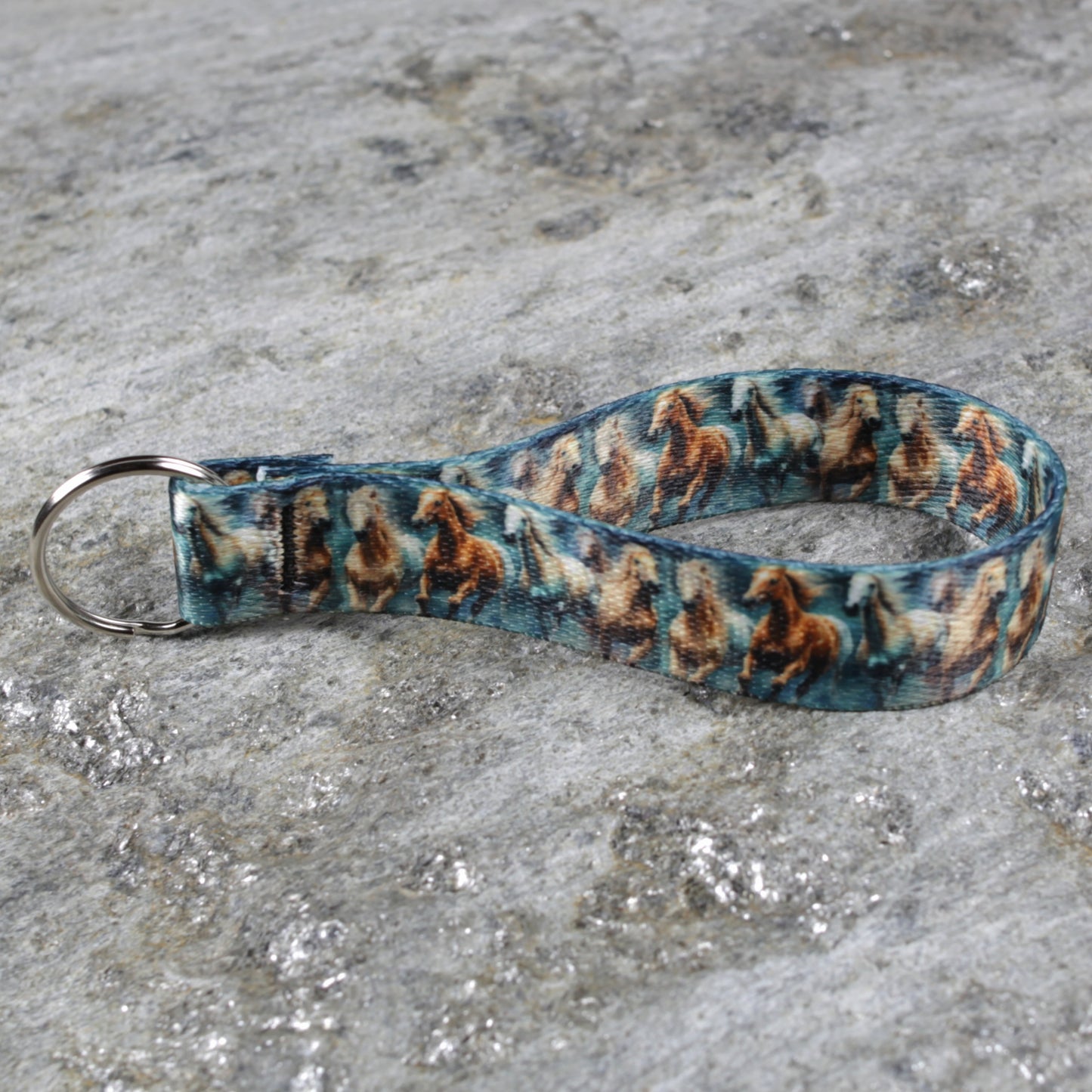 Nature Inspired Keychain Wristlet – Outdoor Style Key Wrist Strap for Keys & Bags