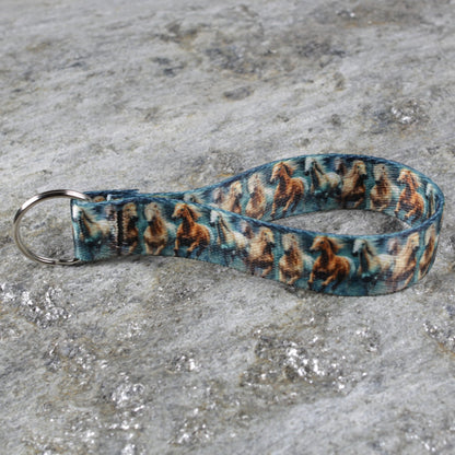 Nature Inspired Keychain Wristlet – Outdoor Style Key Wrist Strap for Keys & Bags
