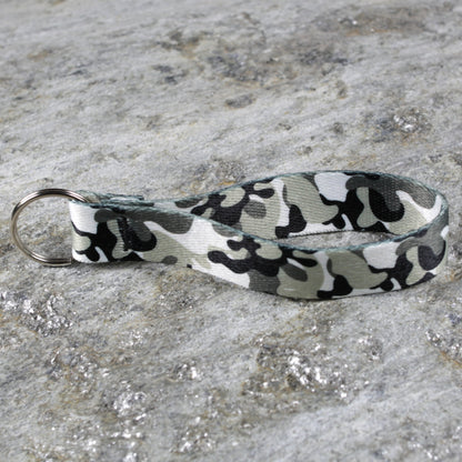 Camo Keychain Wristlet – Rugged Style Wrist Strap for Keys & Bags